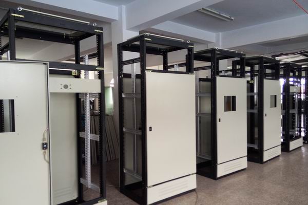 上城控制柜-控制柜布线要求